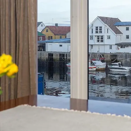 Stort Delikat Hus Sentralt I *